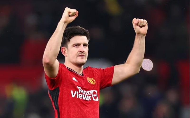 Harry Maguire thừa hưởng chiếc băng đội trưởng tại Manchester United chỉ 6 tháng sau khi anh trở thành hậu vệ đắt giá nhất thế giới